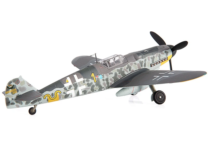 Messerschmitt Luftwaffe BF 109G-6 Fighter Plane "Jagdgeschwader 52 Eastern Front, 1943 Erich Hartmann" With Display Stand Limited Edition To 600 Pieces Worldwide 1/72 Diecast Model By JC Wings 5 Messerschmitt Luftwaffe BF 109G-6 Fighter Plane "Jagdgeschwader 52 Eastern Front, 1943 Erich Hartmann" With Display Stand Limited Edition To 600 Pieces Worldwide 1/72 Diecast Model By JC Wings - Image 3